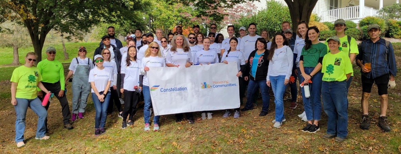 Photo of Employees at Tree Planting Event