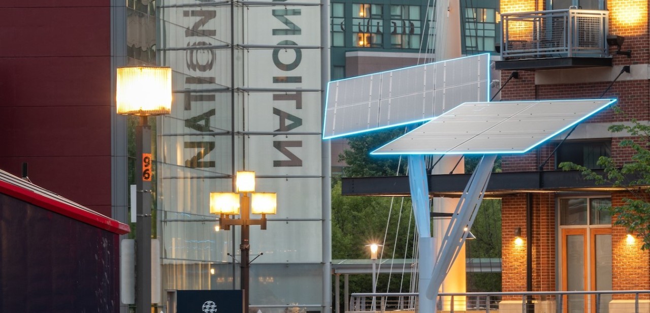 A solar tree outside of the National Aquarium on Pier 4 | May 18, 2022